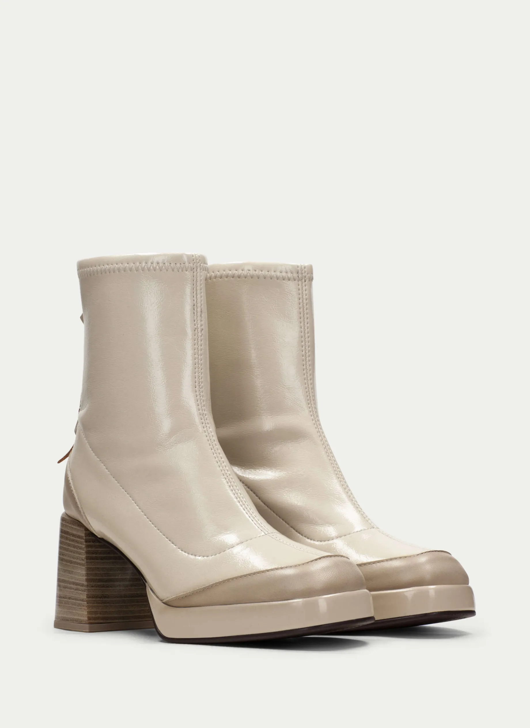 Botins Tokio Marfil